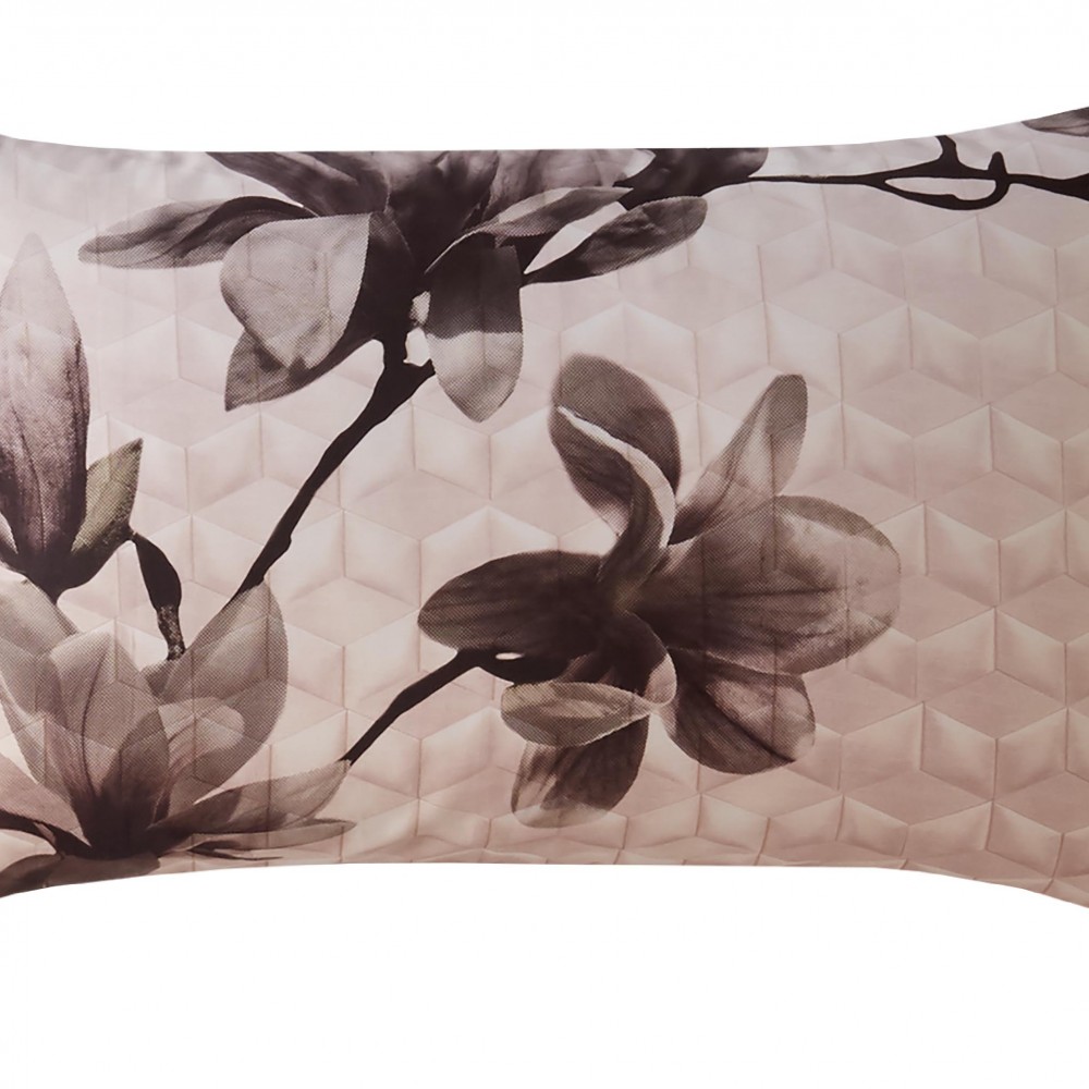 Alexis Blush Bedding by Karl Lagerfeld Karl Lagerfeld Alexis Blush Pillowcase